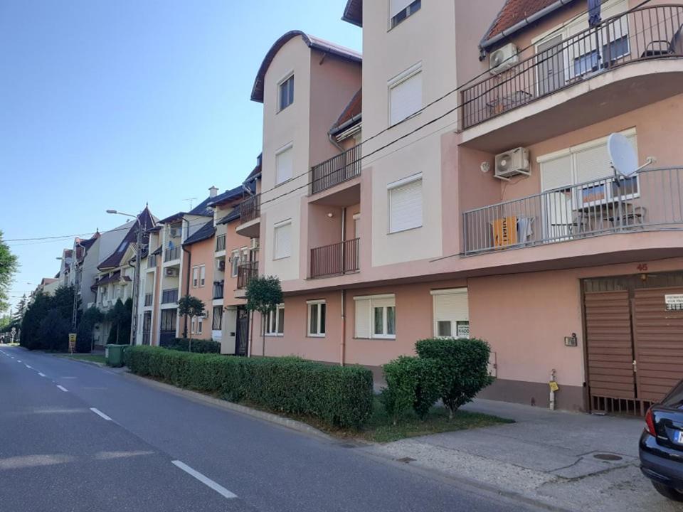 Tukan Apartman Hajdúszoboszló Εξωτερικό φωτογραφία